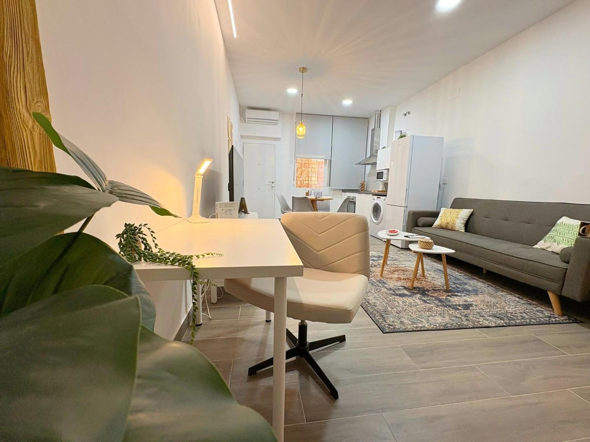 Estudio Maria Zambrano A Pasos De La Estacion Malaga Bagian luar foto